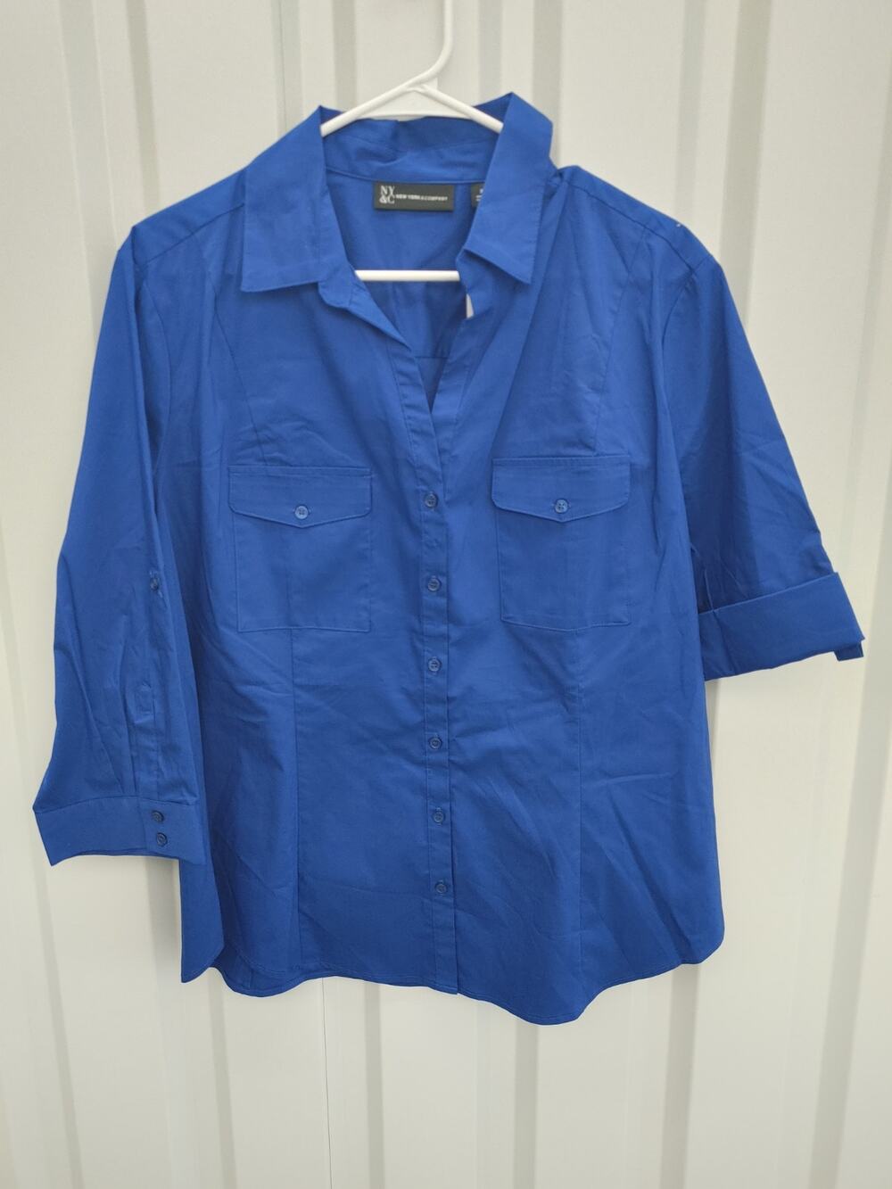 New York & Company Top Blouse XL Blue NWT Button Up